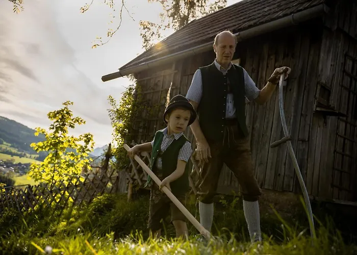 Lutzmannhof בית חווה *